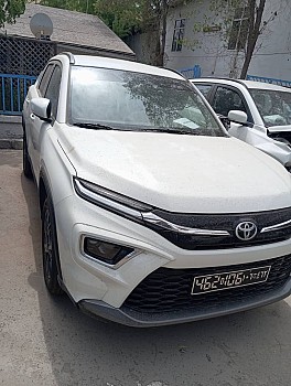 Toyota Urban Cruiser 2025, automatique, très bon état