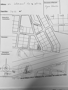 Parcelle de terrain 3412 M2 sis au pk18