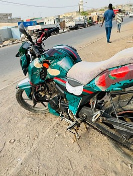 Moto TVS 160cc, bon état, 1 an d\'utilisation