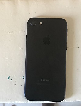 iPhone 7 couleur noir 32gb