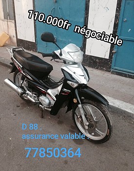 Moto 110 en excellent état à vendre