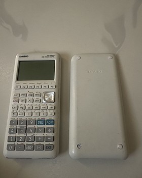 Calculatrice graphique blanche en excellent état