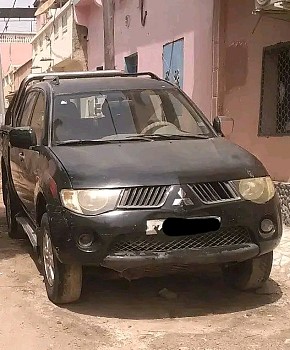 Mitsubishi L200 2010 climatisée