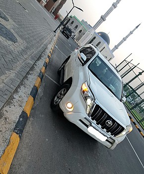 A louer Toyota Prado Automatique