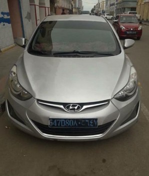 Hyundai Avante tout option