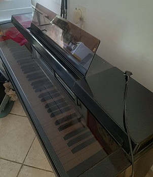 Piano clavinova