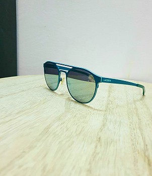 Lunettes de soleil Lacoste