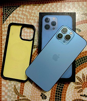 APPLE iPhone 13 PRO MAX - 256 Go - Bleu Alpin