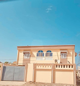 Maison Duplex F5 avec cour privée à Cité Wadagir