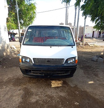 Mini-bus TOYOTA HIACE