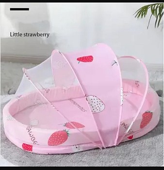 Vente d\'un matelas avec moustiquaire pour bébé