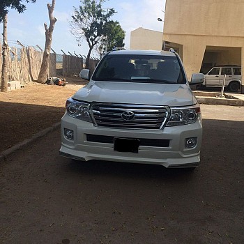 2014 Toyota Land Cruiser V8