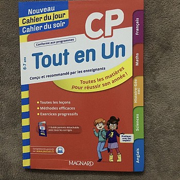 Livre scolaire neuf