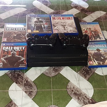 Vendre ps4 pro 1TB