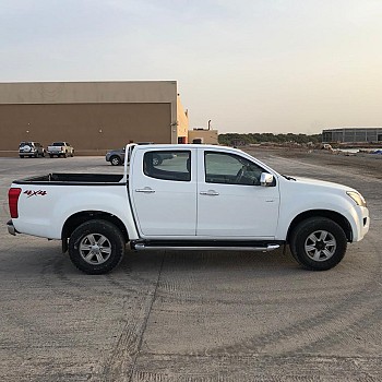 Véhicule Pick-Up Isuzu