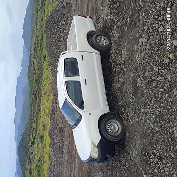 Toyota Hilux à louer, climatisée