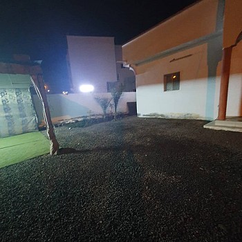 Maison F4 avec parking et jardin à louer à la Cité Saoudie