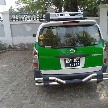 Toyota Probox, essence, bon état, comme neuf