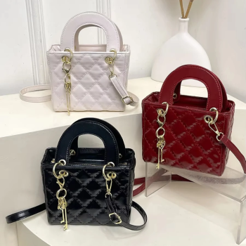 Sac a main carré matelassé brodé style retro coréen femme
