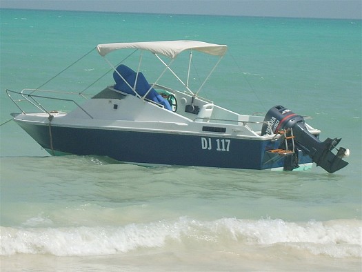 Bateau DJ 117 Arcoa 585 moteur Yamaha 150 cv prix 7500 euros