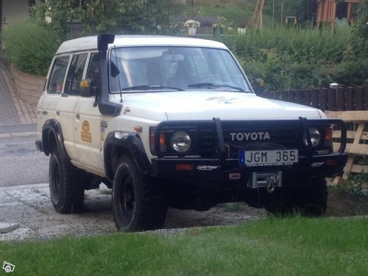 Toyota Landcruiser HJ60 -86