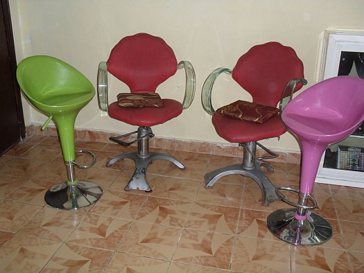 Un Fauteuil Dans Un Salon De Coiffure Pour Dame