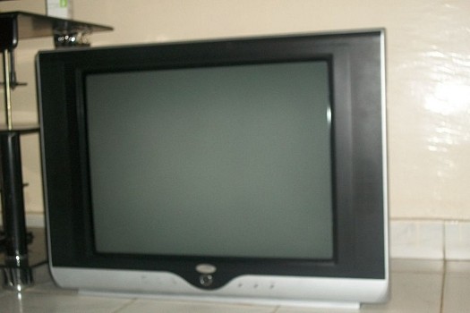 Télévision 72 cm
