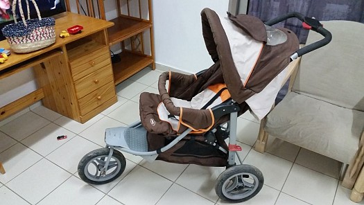 poussette trois roues bambisol