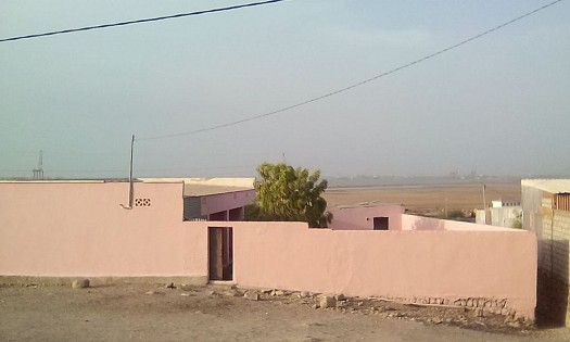 Maison F3 ( 3 PIÈCE+COUR+WC+CUISINE)
