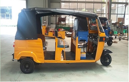 BAJAJ TRICYCLE OUVERT