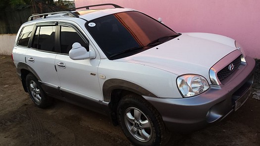 Hyundai Santa fe gold