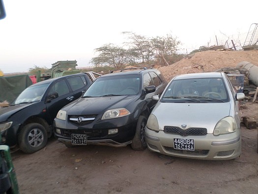 Trois voiture a vendre