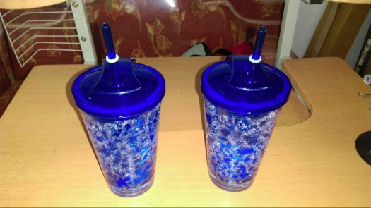 vente deux verre bleu