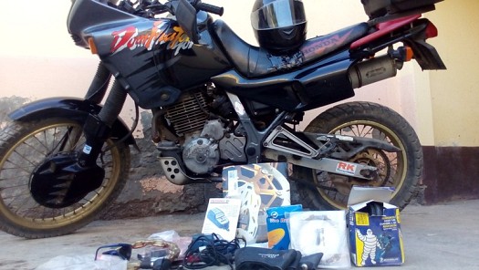 Moto Honda Dominator NX 650