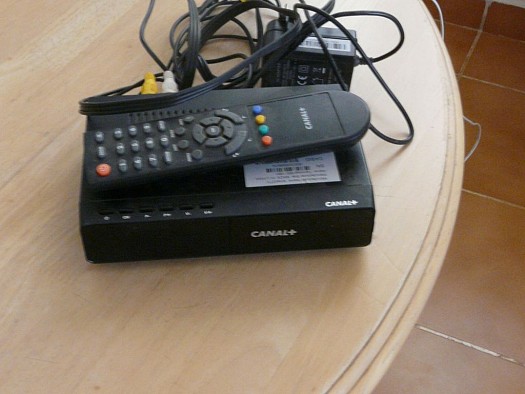 Decodeur Canal Plus 4k Mode D'emploi Decodeur Canal + avec telecom à Djibouti