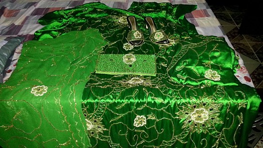 Boubou verte pour une marié