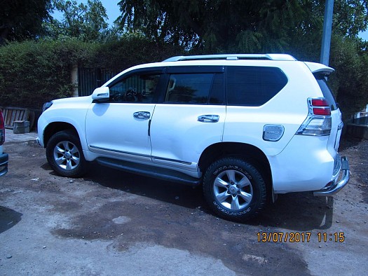 TOYOTA LAND CRUISER PRADO 2010