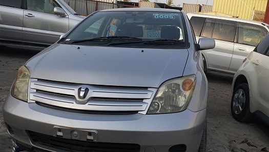 voiture Toyota kilométrage est de 27000