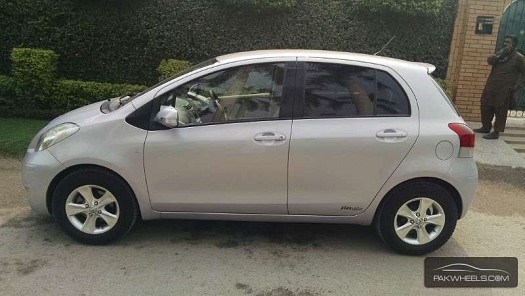 toyota vitz yaris
