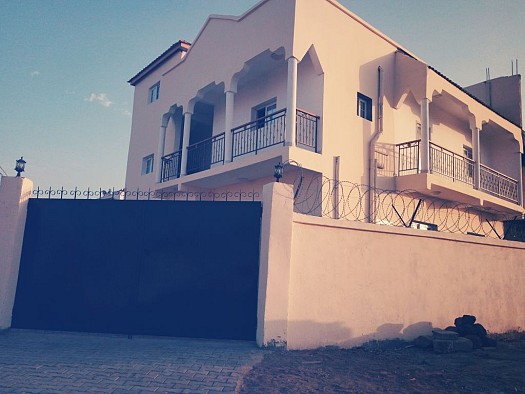 Maison villa duplex f6 a haramouss à louer