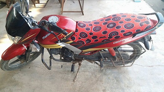 Moto Mahindra