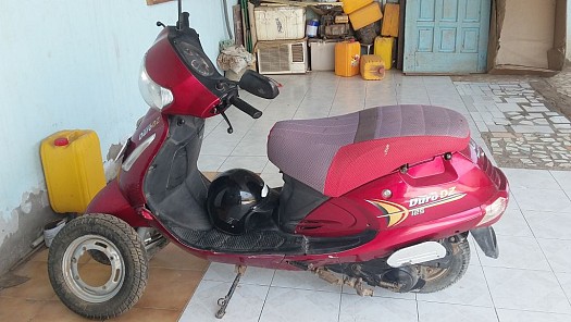 Moto Mahindra duro 125 dz