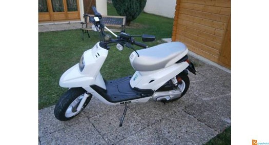 Scooter Mbk booster naked