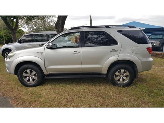 TOYOTA FORTUNER GX