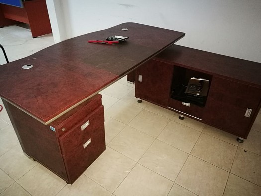 Bureau état neuf
