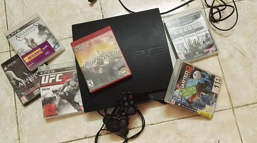PS3 avec des jeux très passionnants prix a débattre