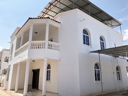 2 Villas Duplex Jumelées de F7 Chacune, Haramous