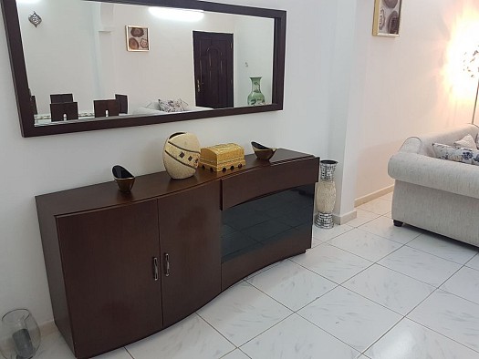 Buffet plus le miroir