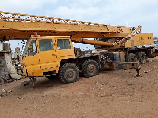 Grue et Matériels de construction