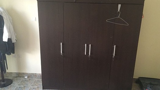 Armoire marron